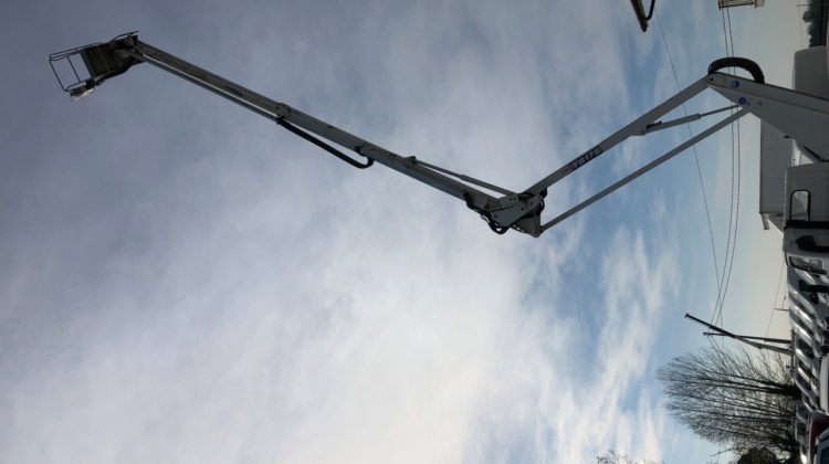 Nissan Cabstar Piattaforma Pantografo c.m.c Tb 175