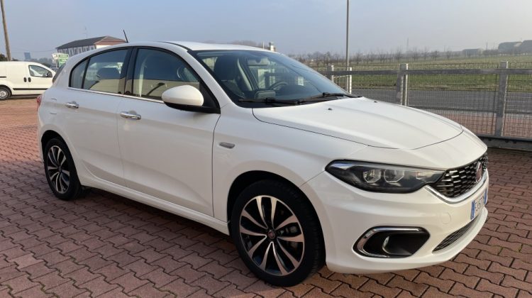 Fiat Tipo 1.3 Mjt S&S 5 porte Lounge EURO 6B