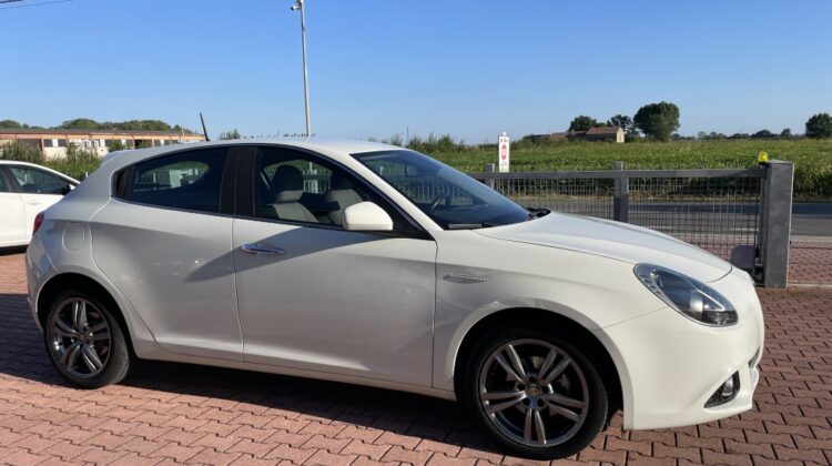 Alfa Romeo Giulietta 1.6 Multijet 105cv