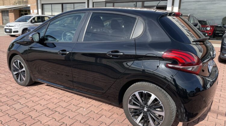 Peugeot 208 Bluehdi 1.5 102cv SIGNATURE Euro 6b
