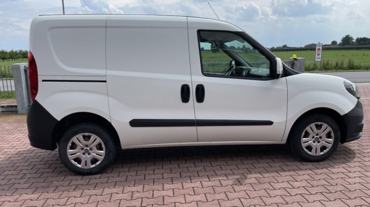 Fiat Doblò 3ª serie Doblò 1.6 MJT 105CV PC-TN Cargo Lamierato SX 3 Posti